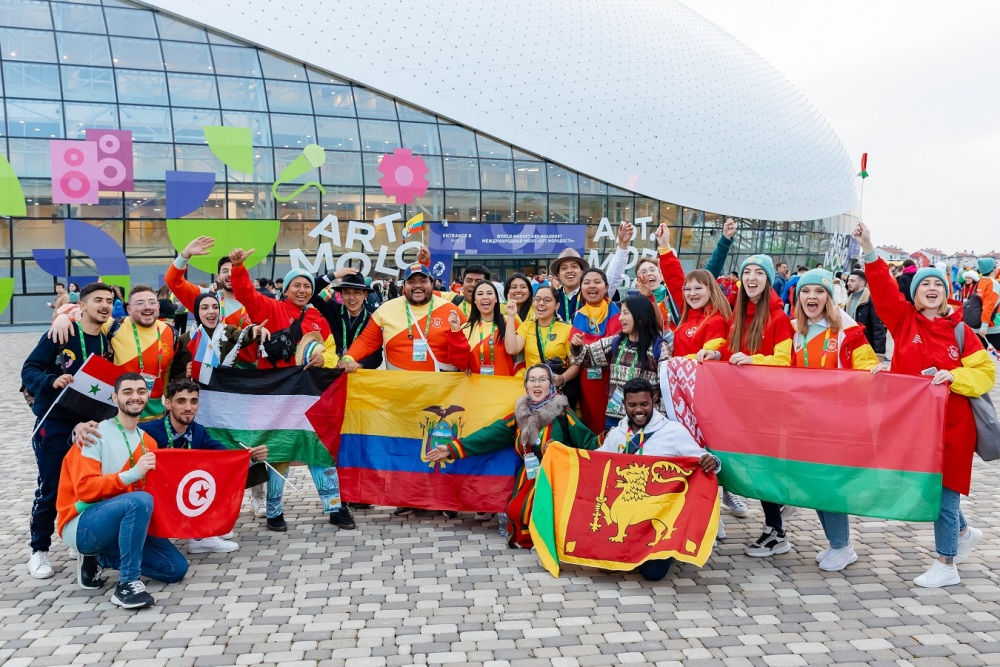 Service Learning, Cybersport, and Worldview: HSE University at the World Youth Festival